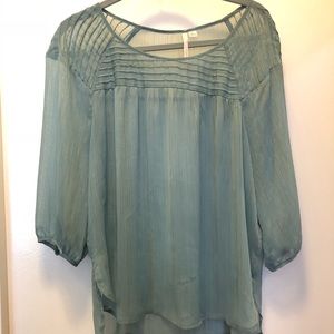 Lauren Conrad XL real blouse w. gold accent!